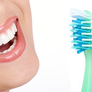 Лечение пародонтоза в клинике ЦЭЛТ в Москве