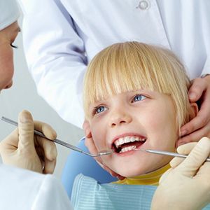 Лечение зубов у детей в клинике ЦЭЛТ в Москве