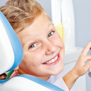 Лечение кариеса у детей в клинике ЦЭЛТ в Москве