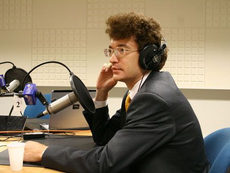 Президент Лиги защитников пациентов Александр Саверский в студии radiorus3_2.jpg